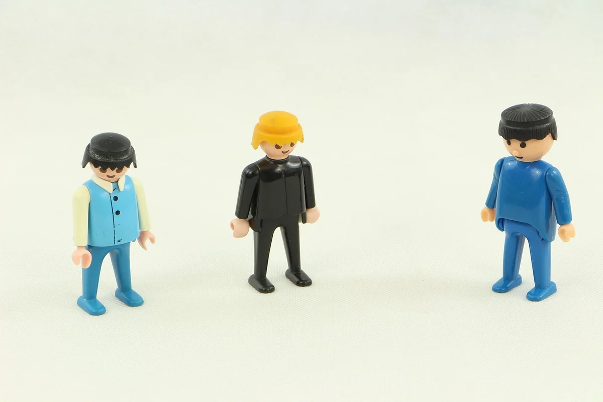 What are the essential financial indicators to monitor in order to manage your business?