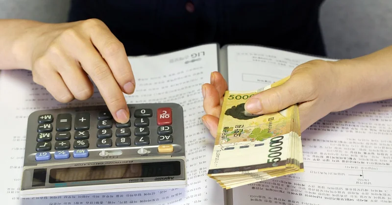 What is the $100,000 rule for stock options?